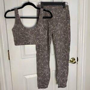 Varley Subtle Pink and Gray Snake Skin Gym Set